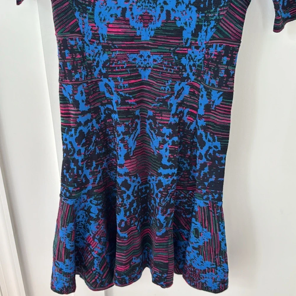 Missoni Blue and Black Patterned Short-Sleeve Fit-and-Flare Dress size 46 - Picture 4 of 12